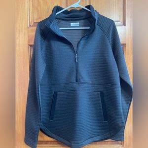 Columbia women’s quarter zip -Dark Grey